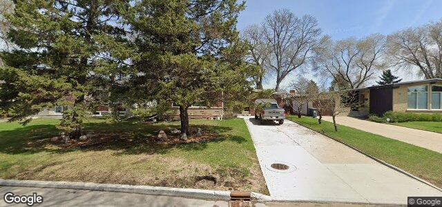 Larawan ng 48 Thatcher Drive sa Winnipeg, Manitoba