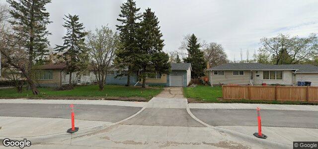Larawan ng 54 University Crescent sa Winnipeg, Manitoba