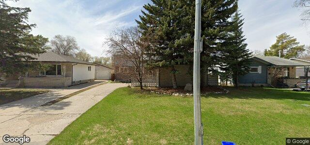 Larawan ng 61 Thatcher Drive sa Winnipeg, Manitoba