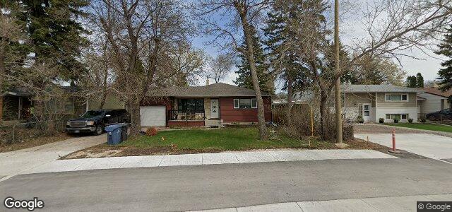 Larawan ng 62 University Crescent sa Winnipeg, Manitoba