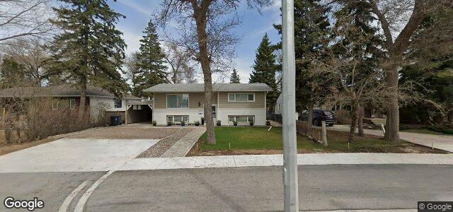 Larawan ng 64 University Crescent sa Winnipeg, Manitoba