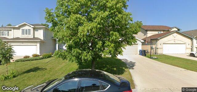 Larawan ng 100 Courland Bay sa Winnipeg, Manitoba