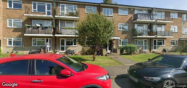 Larawan ng 100 Verona Drive sa Winnipeg, Manitoba