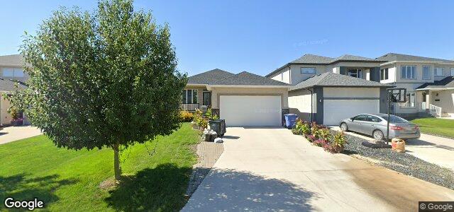 Larawan ng 110 Dana Crescent sa Winnipeg, Manitoba