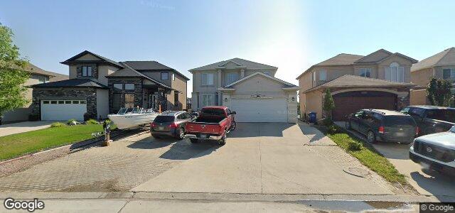 Larawan ng 135 Thorn Drive sa Winnipeg, Manitoba
