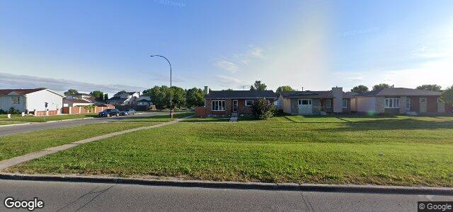 Larawan ng 1395 Leila Avenue sa Winnipeg, Manitoba