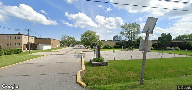 Larawan ng 51 Jutland Road sa Winnipeg, Manitoba