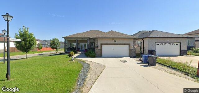 Larawan ng 73 Lakebourne Drive sa Winnipeg, Manitoba