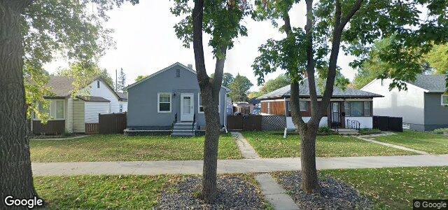 Larawan ng 521 Deniset Street sa Winnipeg, Manitoba
