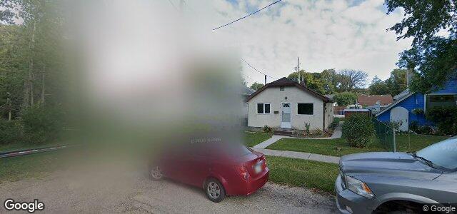 Larawan ng 535 Deniset Street sa Winnipeg, Manitoba