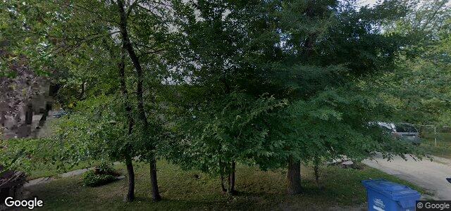 Photo of 550 Deniset Street in Winnipeg, Manitoba