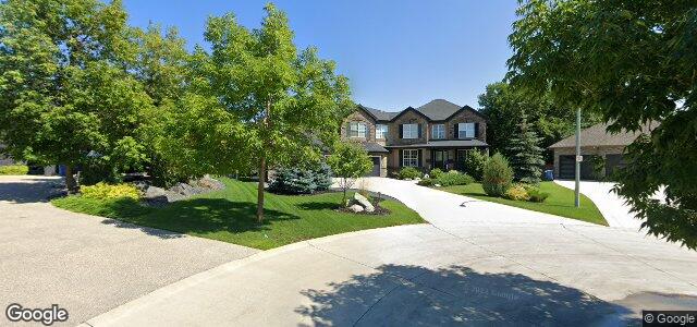 Larawan ng 18 Grand Oaks Cove sa Winnipeg, Manitoba