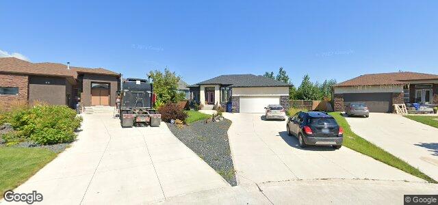 Larawan ng 18 Grey Oaks Cove sa Winnipeg, Manitoba