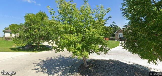 Larawan ng 19 Hidden Oaks Cove sa Winnipeg, Manitoba