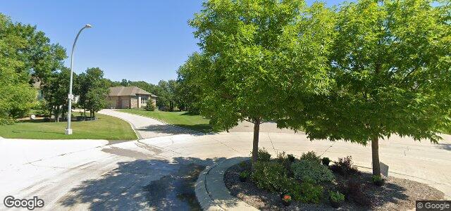 27 Mossy Oaks Cove（加拿大曼尼托巴省温尼伯市）房屋照片