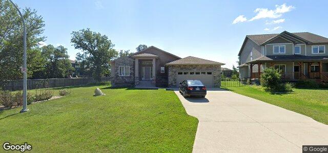 Larawan ng 352 Oak Forest Crescent sa Winnipeg, Manitoba