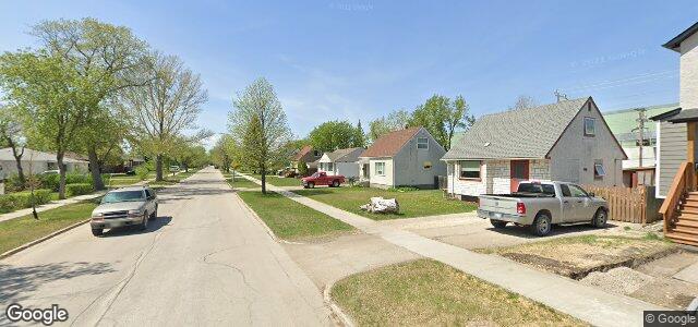 Larawan ng 1001 Waterford Avenue sa Winnipeg, Manitoba