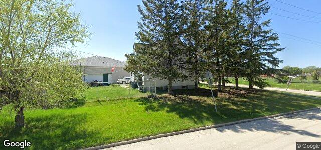 Larawan ng 1100 Waterford Avenue sa Winnipeg, Manitoba