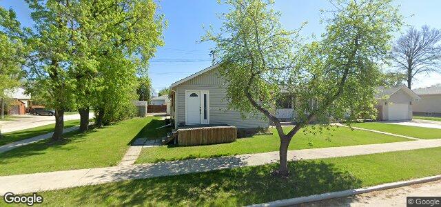 Larawan ng 1102 Southwood Avenue sa Winnipeg, Manitoba