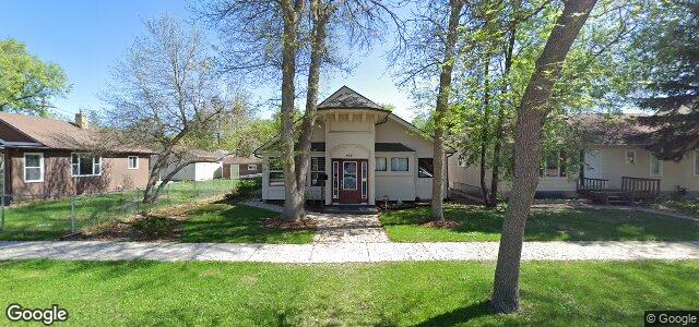 Larawan ng 1108 Rosemount Avenue sa Winnipeg, Manitoba