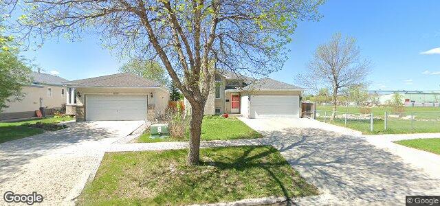 Larawan ng 1111 Waterford Avenue sa Winnipeg, Manitoba