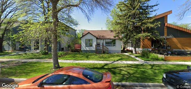 Larawan ng 1121 Rosemount Avenue sa Winnipeg, Manitoba