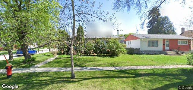 Larawan ng 1302 Rosemount Avenue sa Winnipeg, Manitoba