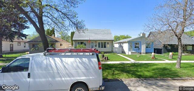 Larawan ng 1325 Rosemount Avenue sa Winnipeg, Manitoba