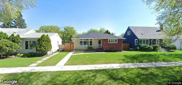 Larawan ng 1330 Rosemount Avenue sa Winnipeg, Manitoba