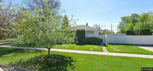 Larawan ng 1435 Somerville Avenue sa Winnipeg, Manitoba