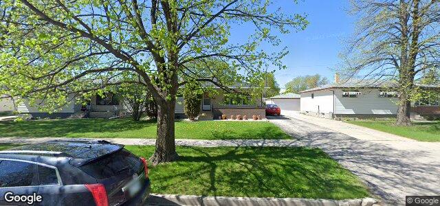 Larawan ng 1449 Somerville Avenue sa Winnipeg, Manitoba