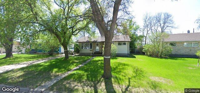 Photo of 23 Saturn Bay in Winnipeg, Manitoba