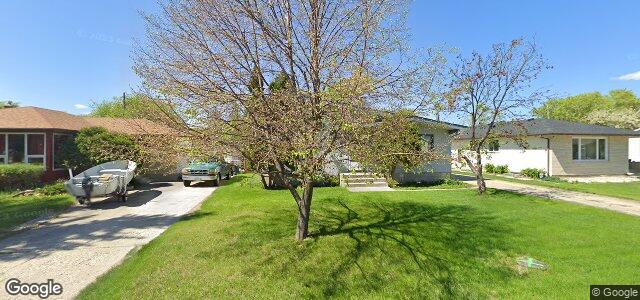 Larawan ng 28 Waterford Bay sa Winnipeg, Manitoba