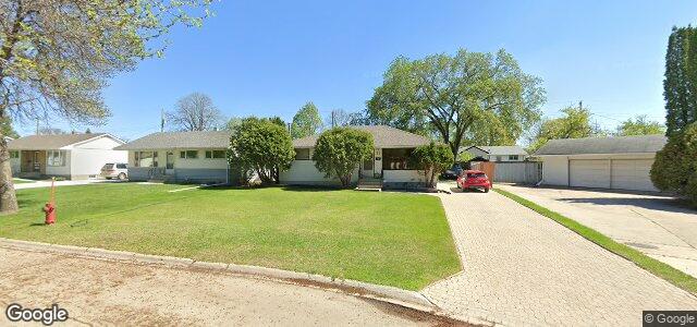 Photo of 35 Saturn Bay in Winnipeg, Manitoba