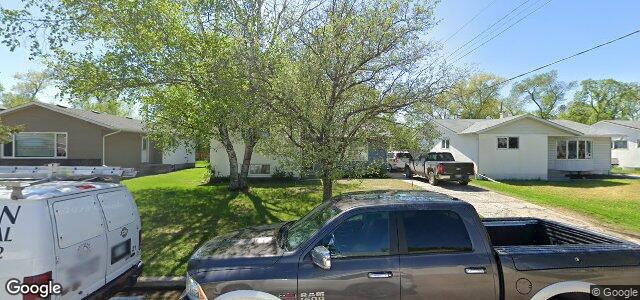 Larawan ng 74 Burgundy Crescent sa Winnipeg, Manitoba