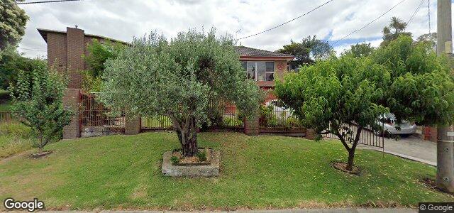 Larawan ng 10 Barbara Crescent sa Winnipeg, Manitoba