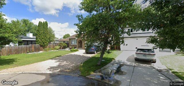 Larawan ng 10 Glen Oaks Cove sa Winnipeg, Manitoba