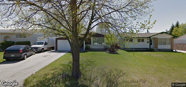 Larawan ng 10 Speyside Avenue sa Winnipeg, Manitoba