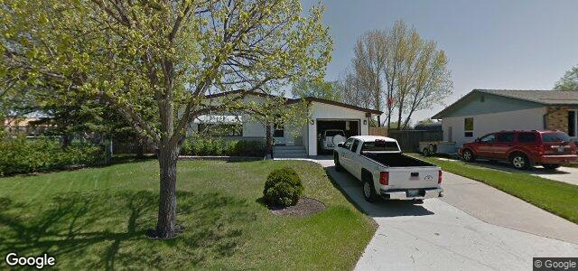 Larawan ng 122 Savoy Crescent sa Winnipeg, Manitoba
