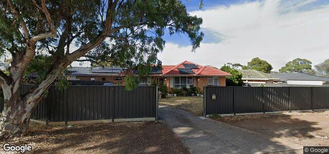 Larawan ng 14 Malone Street sa Winnipeg, Manitoba