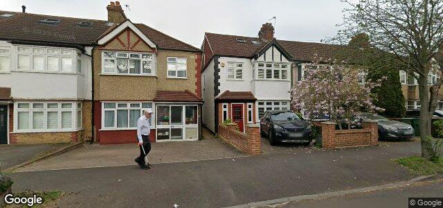 Larawan ng 142 Matlock Crescent sa Winnipeg, Manitoba