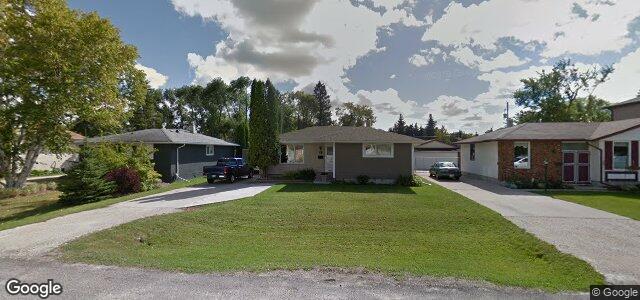 Larawan ng 18 Dumore Bay sa Winnipeg, Manitoba