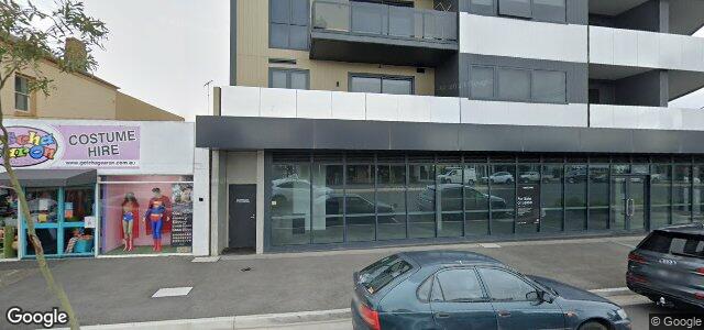 Larawan ng 18 Malone Street sa Winnipeg, Manitoba