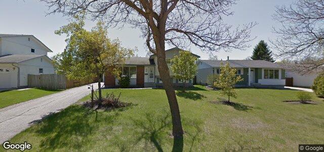 Larawan ng 18 Selwood Avenue sa Winnipeg, Manitoba