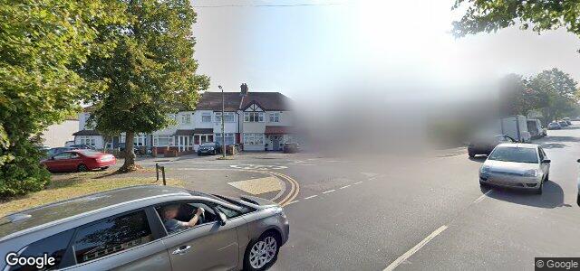 Larawan ng 2 Matlock Crescent sa Winnipeg, Manitoba