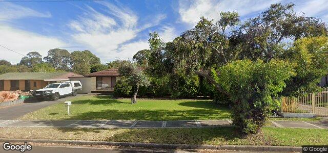 Larawan ng 23 Malone Street sa Winnipeg, Manitoba