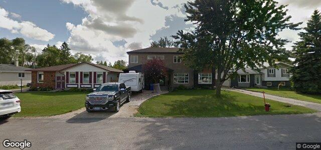 Larawan ng 24 Dumore Bay sa Winnipeg, Manitoba