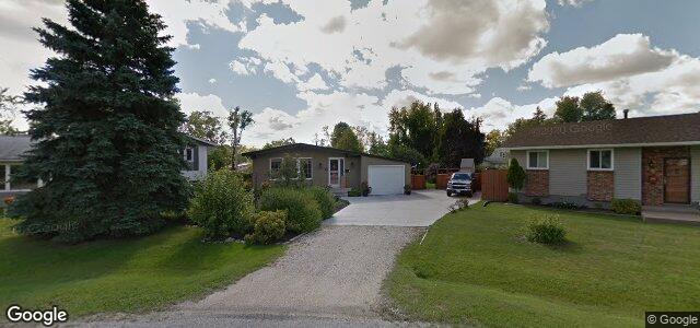 Larawan ng 28 Dumore Bay sa Winnipeg, Manitoba