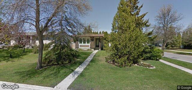 Larawan ng 3 Savile Avenue sa Winnipeg, Manitoba