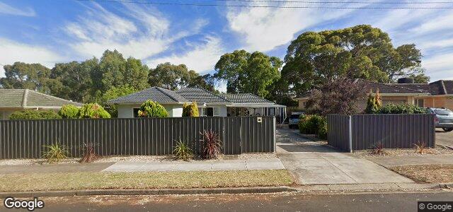 Larawan ng 31 Malone Street sa Winnipeg, Manitoba